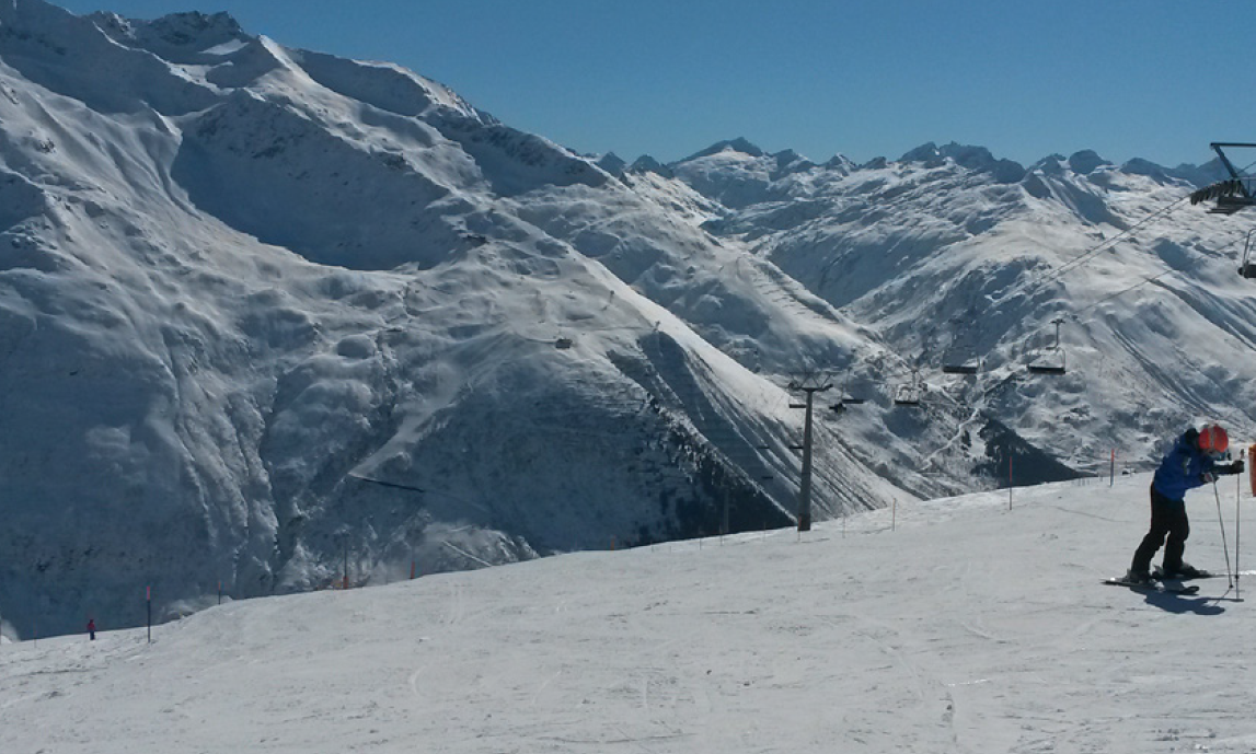 cropped-skiweekend2017.png